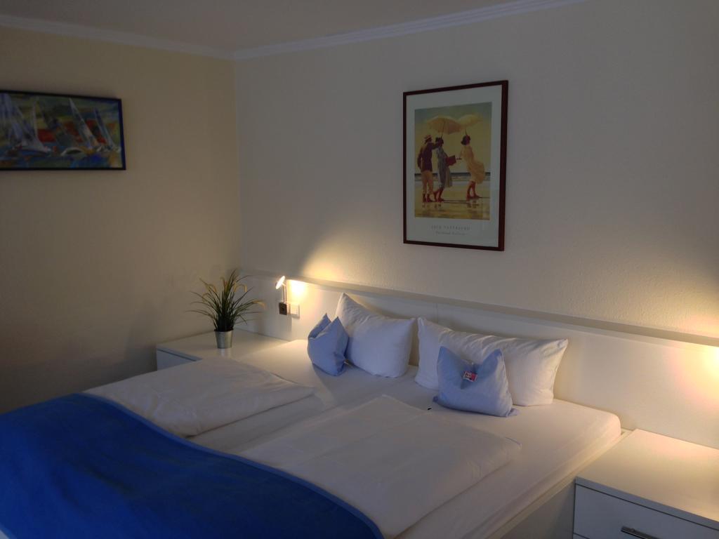 Clausen Hotel Westerland Bagian luar foto