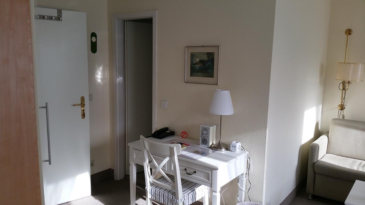 Clausen Hotel Westerland Bagian luar foto